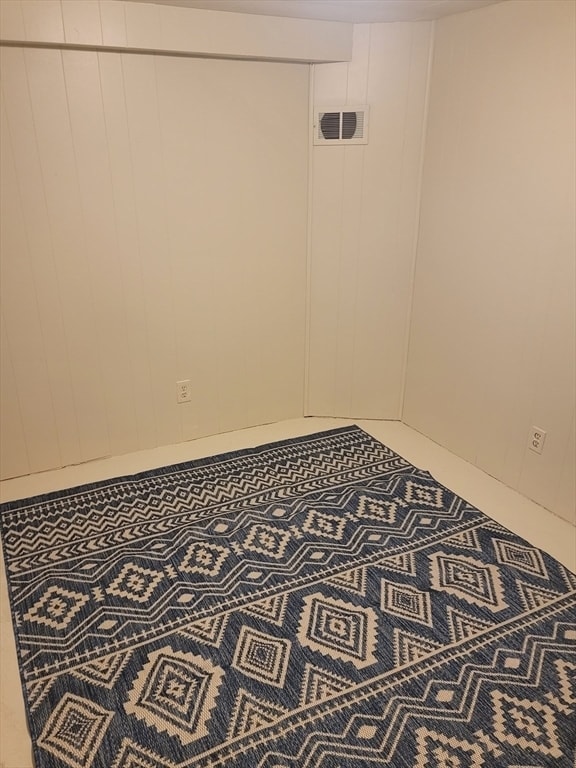 Building Photo - 129 Uncatena Ave