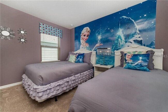 Building Photo - 8923 Zurich Ln