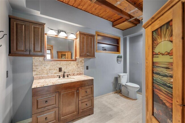 Building Photo - 358 Bridgeview Dr