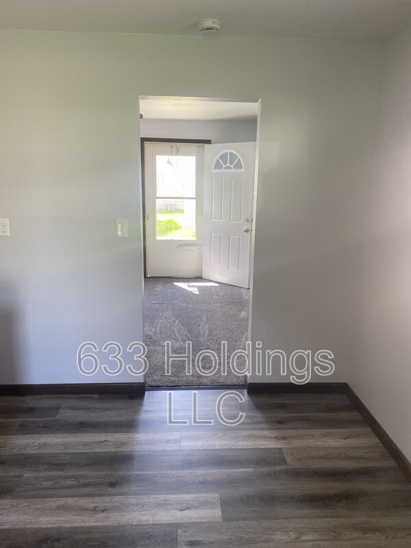 Building Photo - 139 Shadoway Dr
