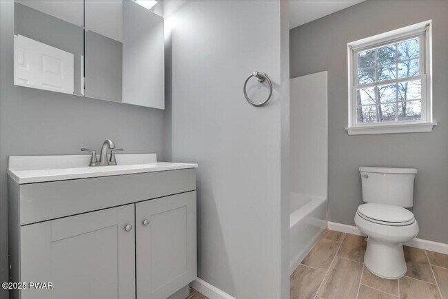 Building Photo - 502 Carrock Way