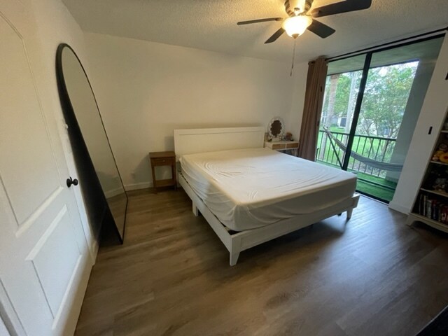 Building Photo - 5160 Las Verdes Cir