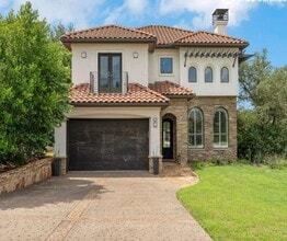Building Photo - 15004 Robin Ct