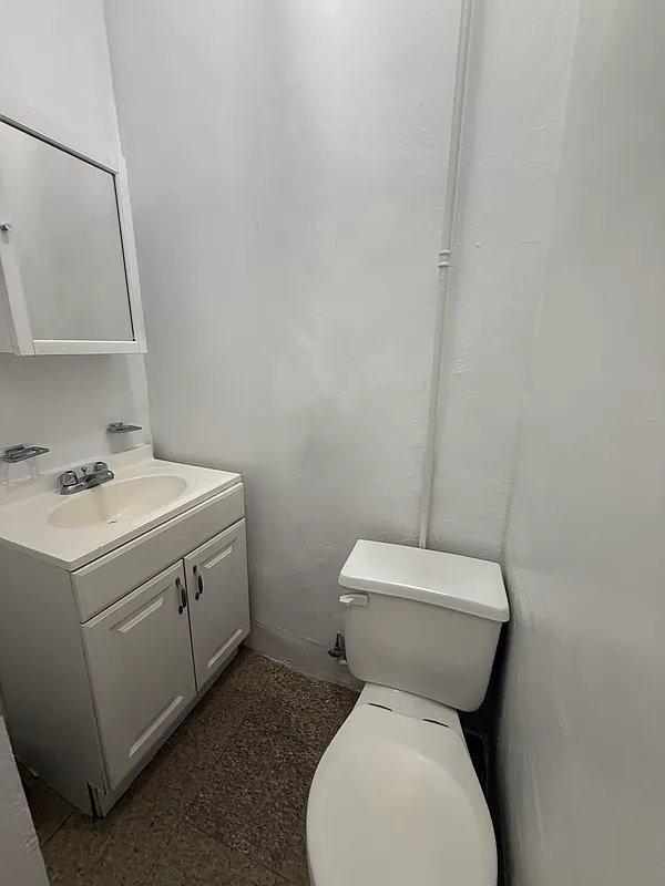 Building Photo - 1 bedroom in New York NY 10019