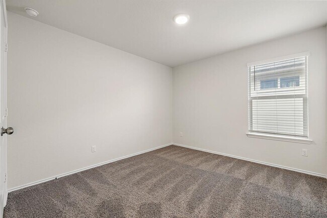 Building Photo - 1944 T H Johnson Dr