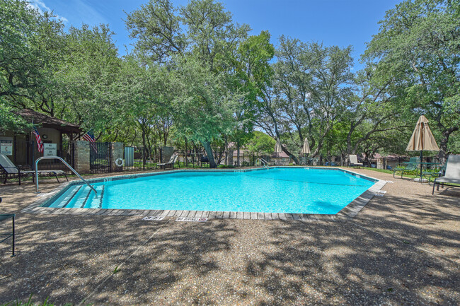 Building Photo - 3 Bedroom Townhouse - Northwest Hills