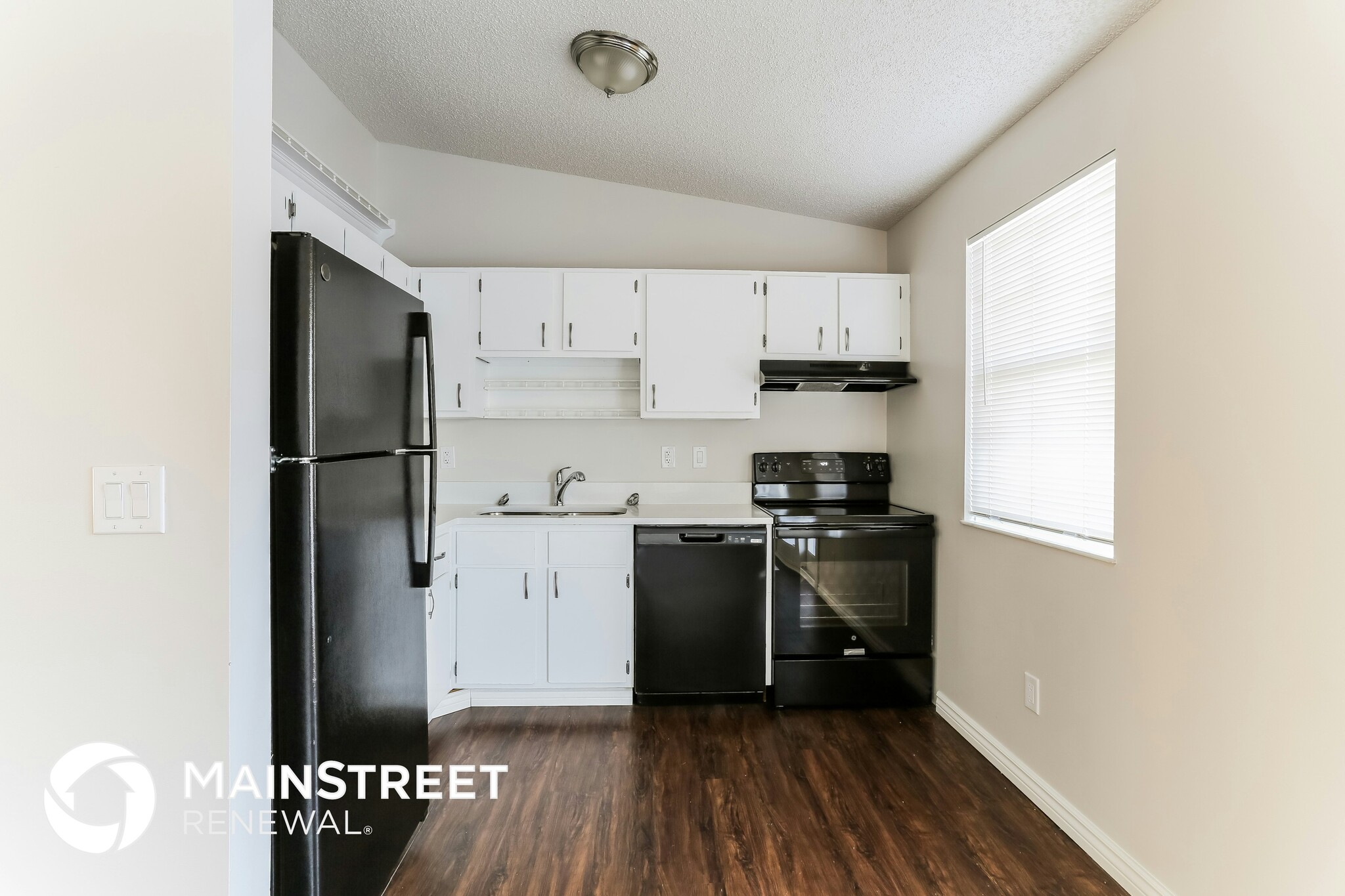 Building Photo - 1386 Tilia Ct