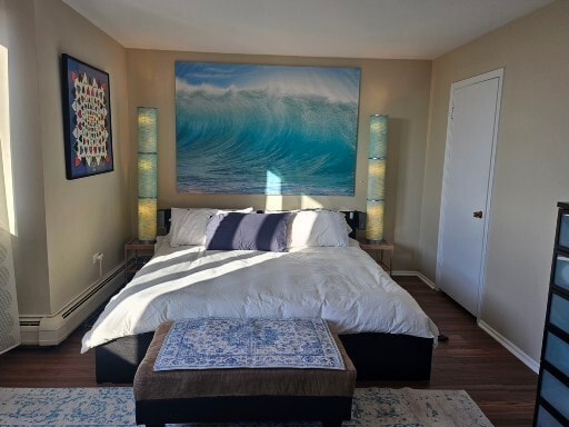 Building Photo - 6325 N Sheridan Rd