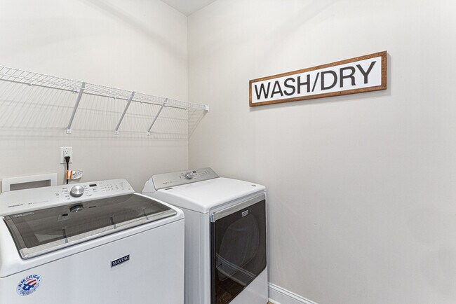 Building Photo - 130 Blue Chip Ct