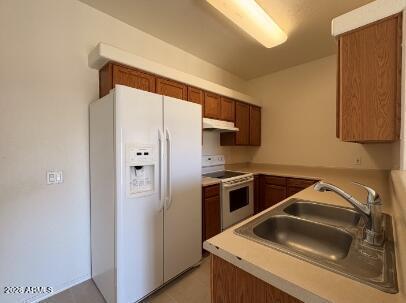 Building Photo - 10396 E La Palma Ave