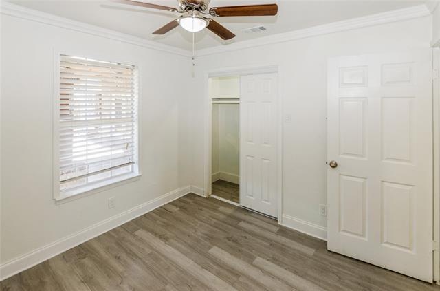 Building Photo - 4302 Glenhaven Dr