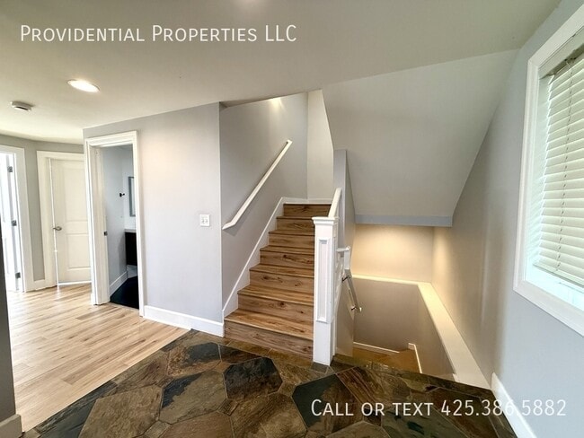 Building Photo - 2229 Boylston Ave E