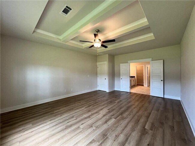 Building Photo - 905 Winding Rose Dr