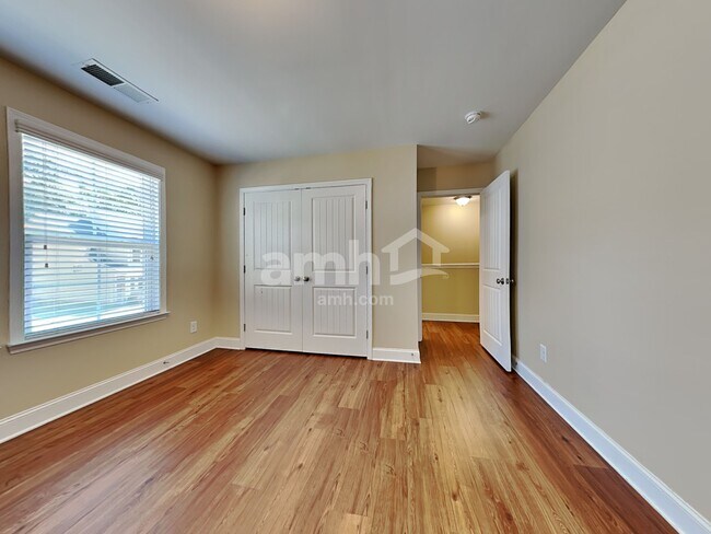 Building Photo - 1023 Monitor Ct