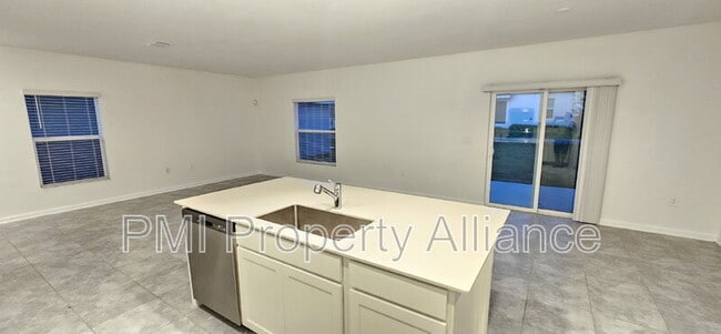 Building Photo - 1827 Weir Blvd