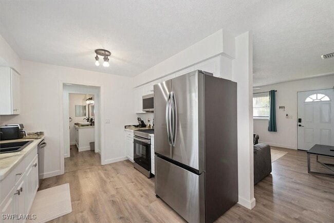 Building Photo - 18510 Flamingo Rd