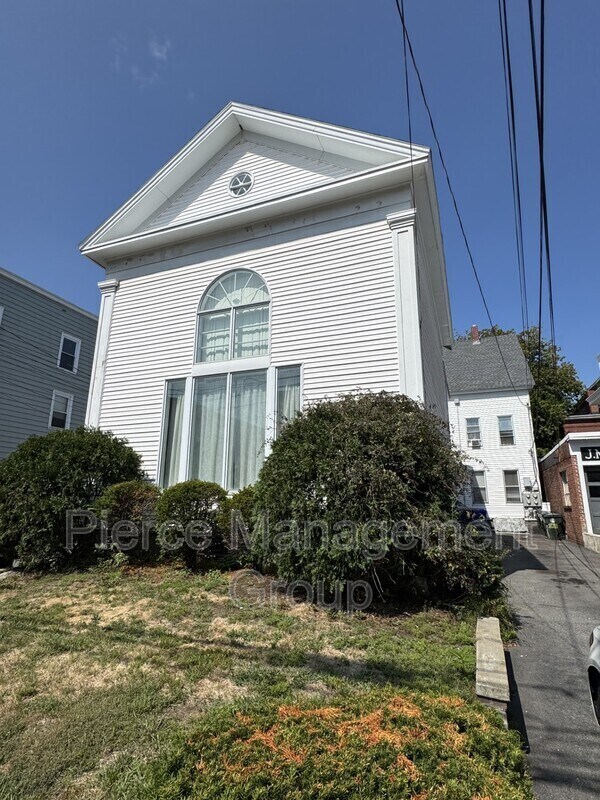 Building Photo - 106 Bridge St