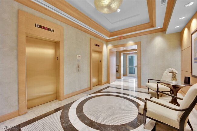 Building Photo - 2777 Paradise Rd