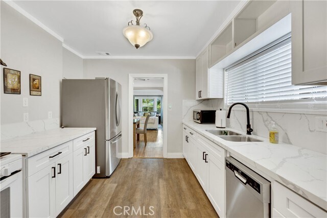 Building Photo - 3501 Del Mar Blvd