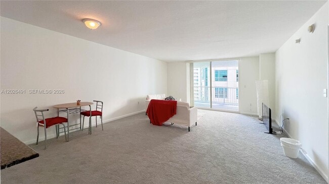 Building Photo - 1200 Brickell Bay Dr