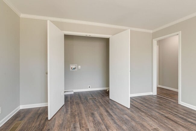 Building Photo - For Lease - 4 Bed, 1.5 Bath, 1584sqft Single Family Home, Lebanon