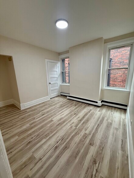 Building Photo - 5129 Penn Ave