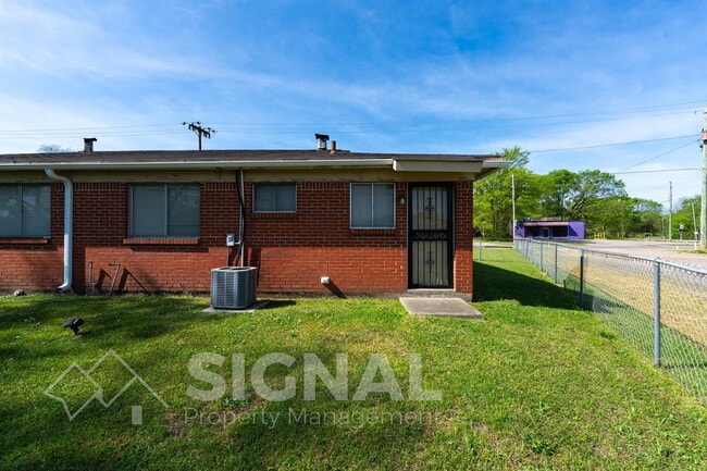 Building Photo - 1174 16th Ave Thomas