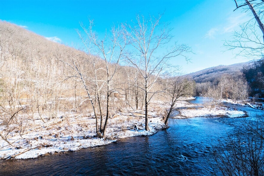 Building Photo - 72 Faulkner Rd