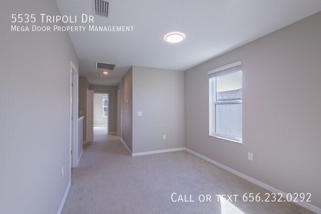 Building Photo - 5535 Tripoli Dr