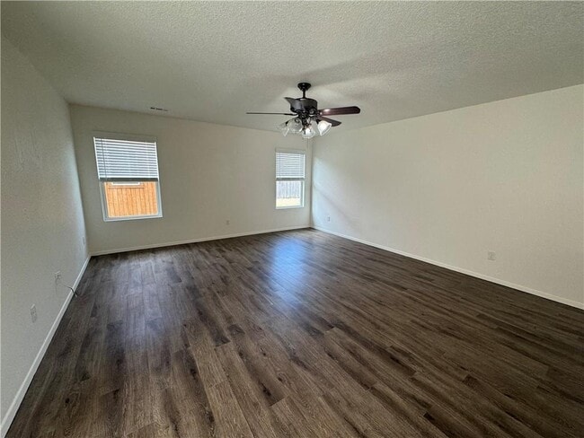 Building Photo - 1299 Canyon Gate Dr