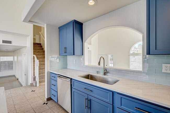 Building Photo - Tri-Level Home with Pool & Spa in Henderson, 89074