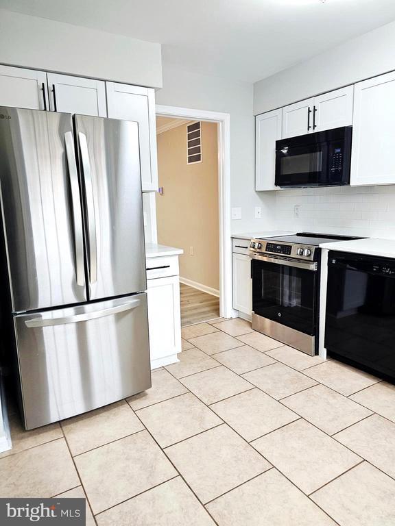 Building Photo - 2919 Seminole Rd