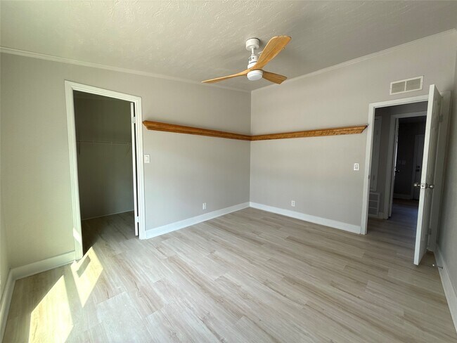 Building Photo - 3460 County Rd 5018