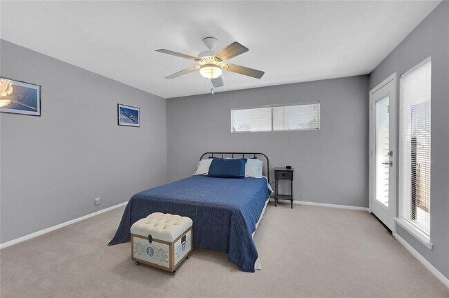 Building Photo - 11528 Riverview Dr