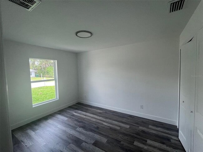 Building Photo - 10037 Amicola St