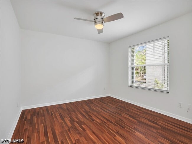 Building Photo - 4150 Tarpon Ave