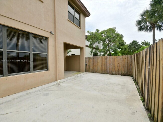 Building Photo - 8940 SW 228th Ln
