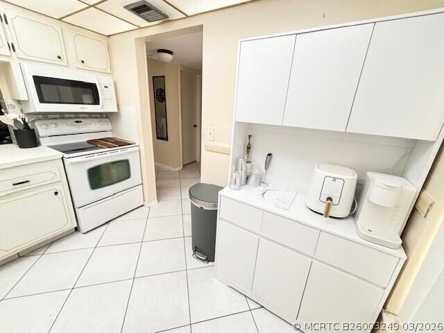 Building Photo - 6161 NW 57th Ct