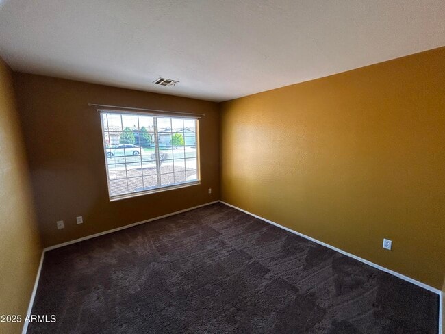 Building Photo - 13444 W Paradise Ln