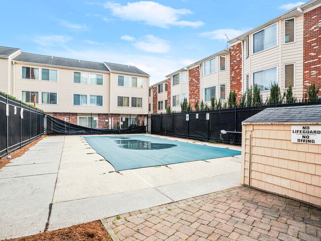 Building Photo - 1611 Washington Blvd