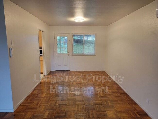 Building Photo - 5160 NE Willamette Ave
