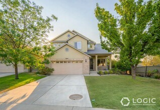 Building Photo - Beautiful Home in Eagle Mountain!
