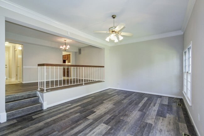 Building Photo - 11906 Shagbark Dr