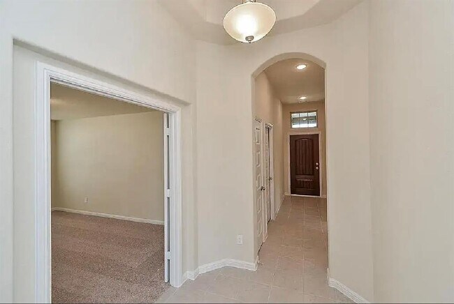 Building Photo - 18007 Alora Springs Trace