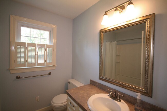 Building Photo - WONDERFUL 2-STORY HOME IN WALNUT CREEK *SP...