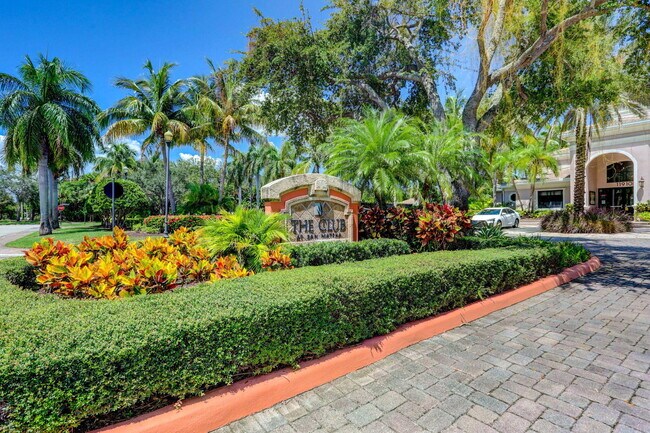 Building Photo - 3019 Alcazar Pl