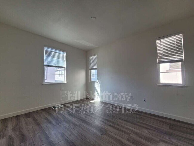 Building Photo - 1601 Centennial Dr