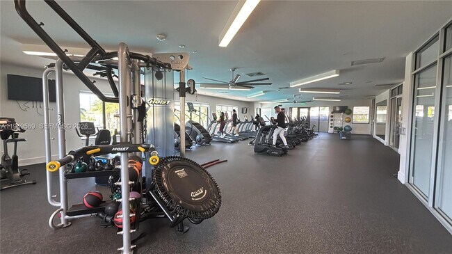 Building Photo - 4636 NW 84th Ave