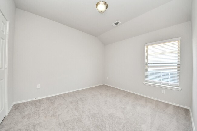 Building Photo - 20730 Southern Wds Blvd