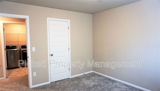 Building Photo - 1122 Baker Hts Lp
